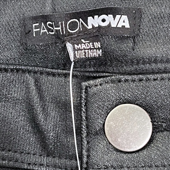 NWT! [Fashion Nova] Black Faux Leather Sammie Pants High Rise Skinny Size L - Picture 4 of 8